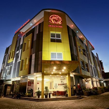 Dragon Inn Kendari Bagian luar foto