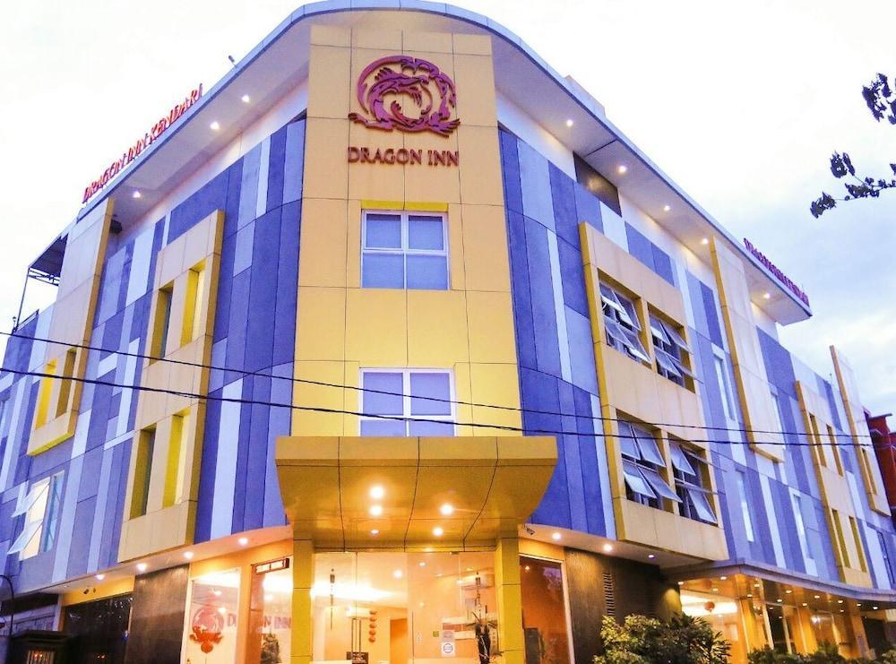 Dragon Inn Kendari Bagian luar foto
