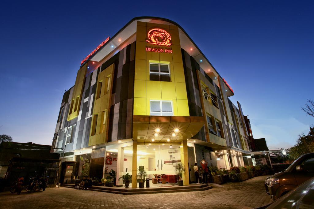 Dragon Inn Kendari Bagian luar foto