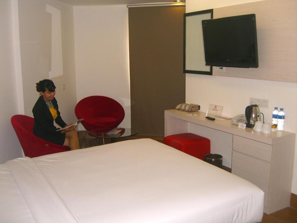 Dragon Inn Kendari Bagian luar foto