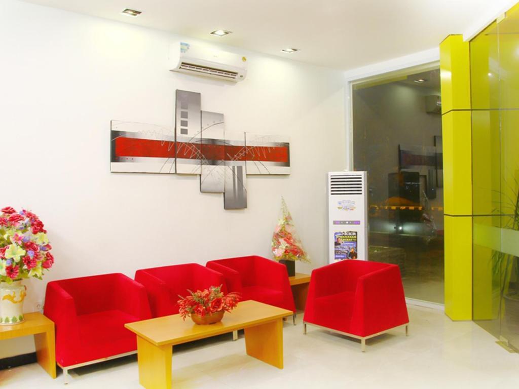 Dragon Inn Kendari Bagian luar foto