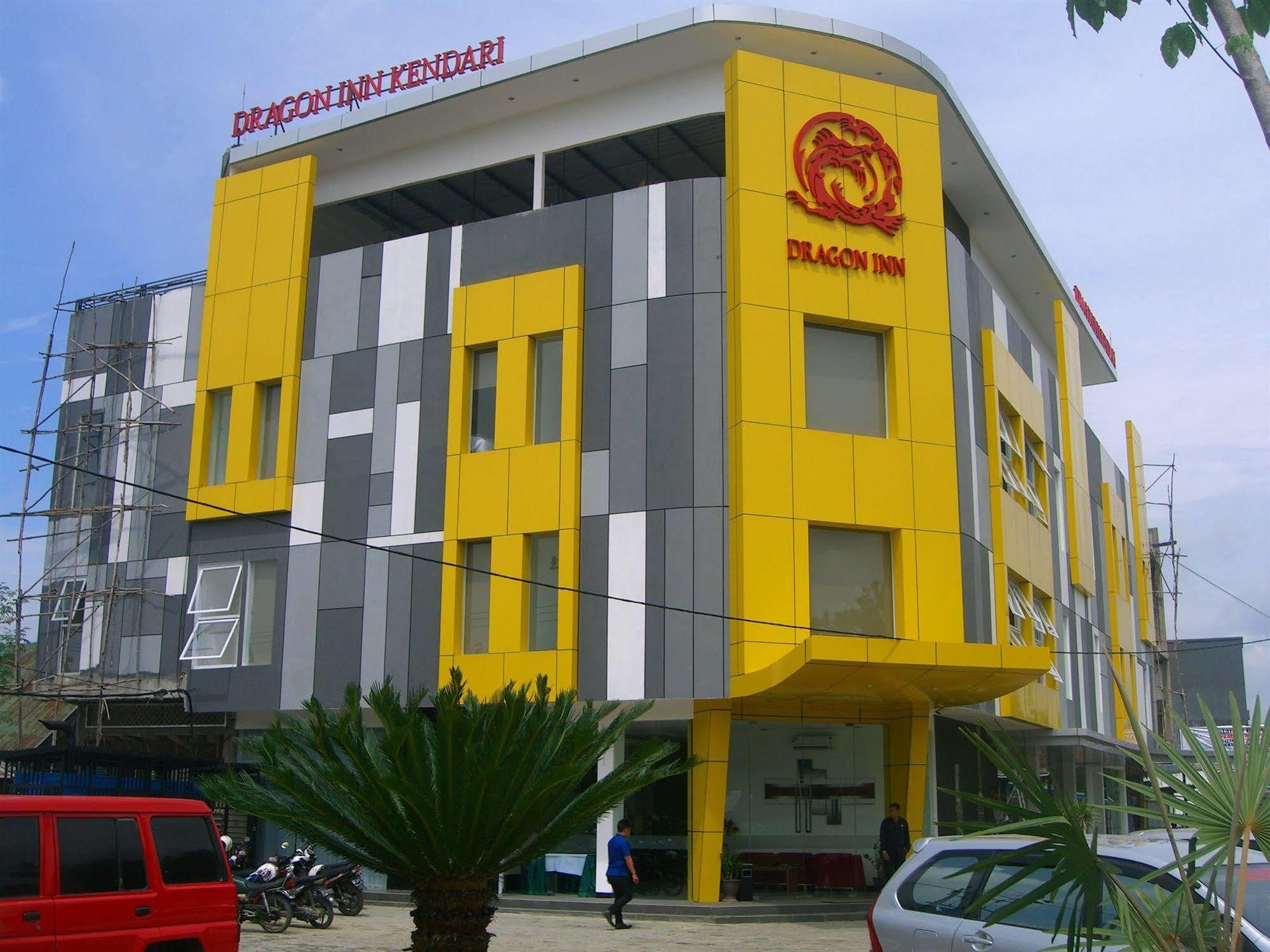 Dragon Inn Kendari Bagian luar foto